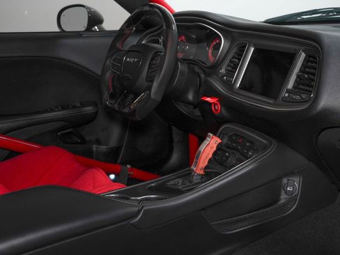 Used 2019 Dodge Challenger SRT Hellcat Redeye RWD image 38