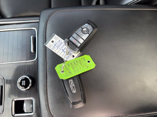 Certified 2024 Lincoln Aviator AWD w/ Premium Package image 32