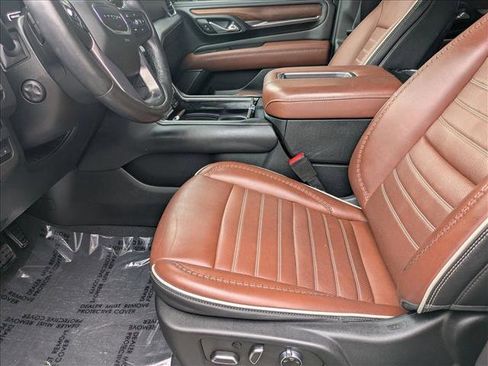Used 2023 GMC Yukon XL Denali Ultimate image 15