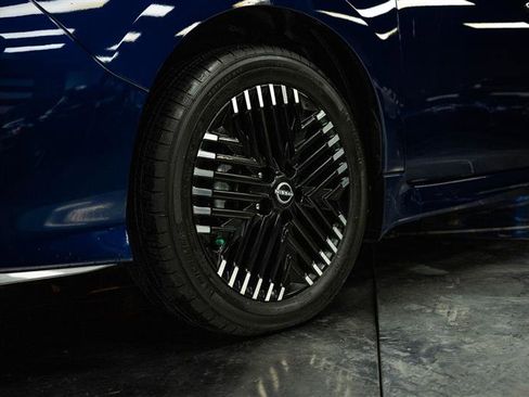 Used 2024 Nissan Leaf SV Plus image 3