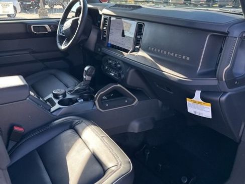 New 2025 Ford Bronco Badlands w/ Sasquatch Package image 15