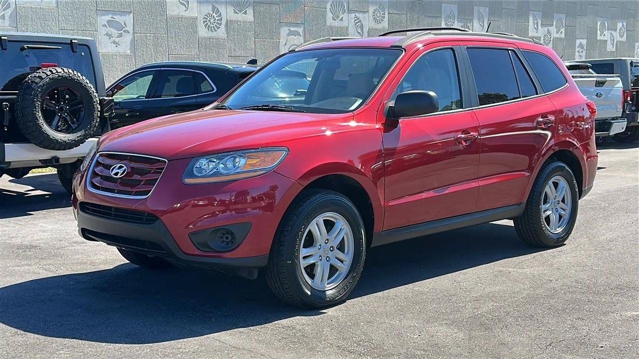 Used 2010 Hyundai Santa Fe GLS FWD image 3