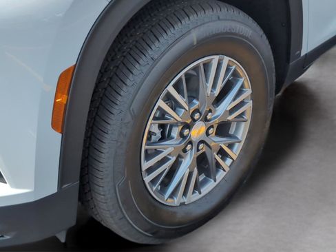 New 2026 Chevrolet Traverse LT w/ Driver Confidence Package image 9