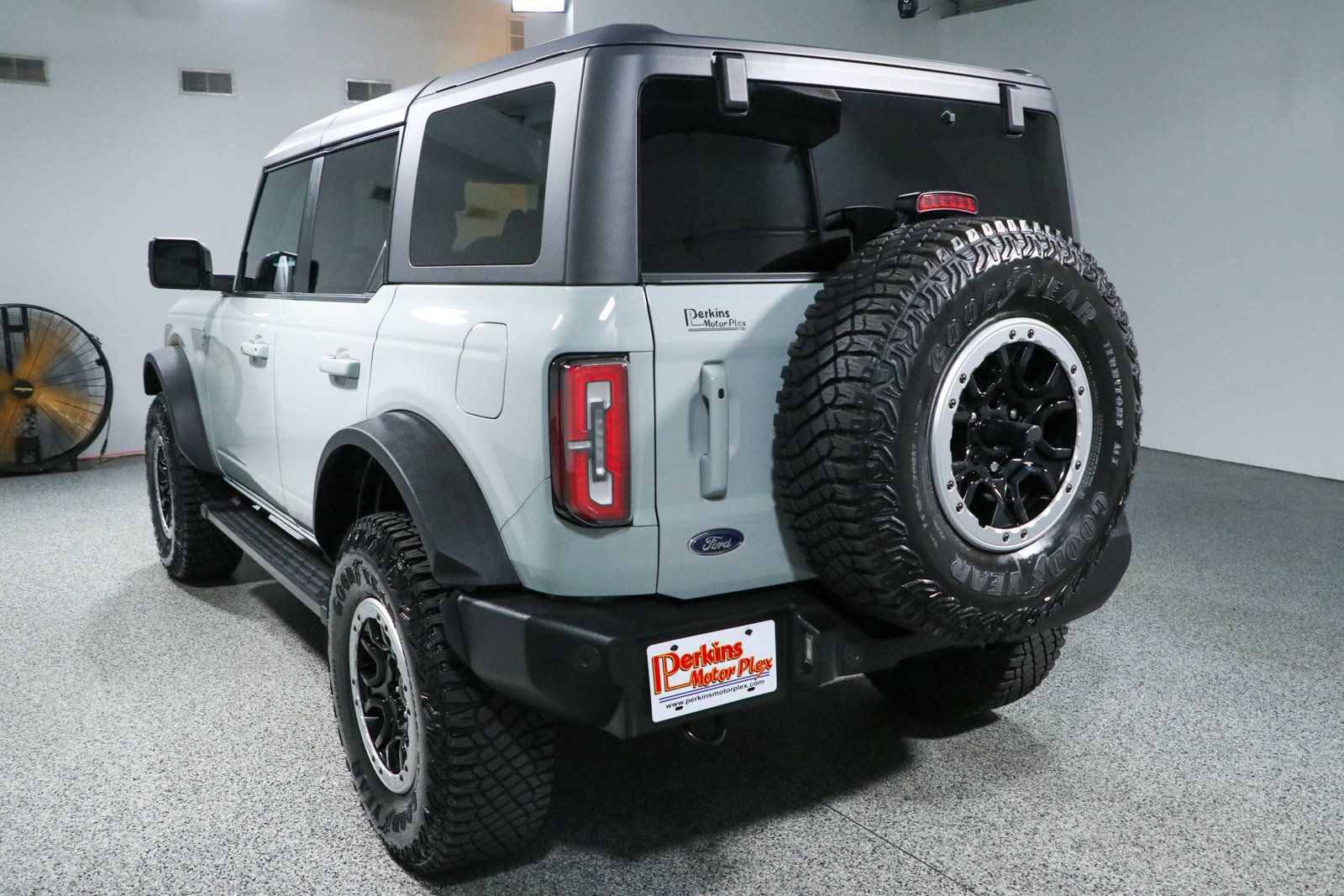 Used 2021 Ford Bronco Outer Banks w/ Sasquatch Package AWD/4WD image 9