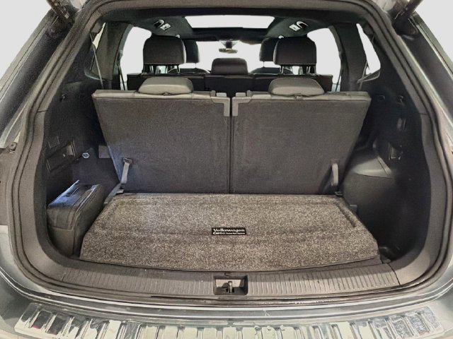Used 2022 Volkswagen Tiguan SE R-Line FWD image 21