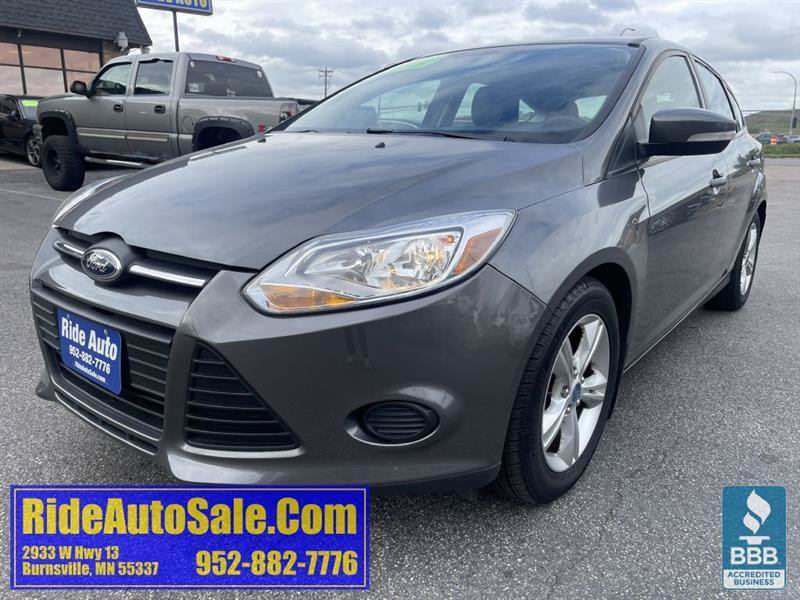 Used 2013 Ford Focus SE w/ SE Winter Pkg FWD image 1