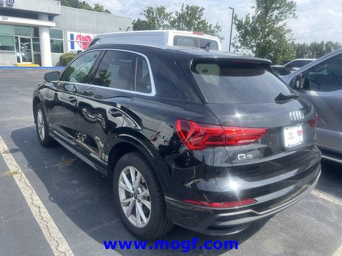 Used 2024 Audi Q3 2.0T Premium AWD/4WD image 2