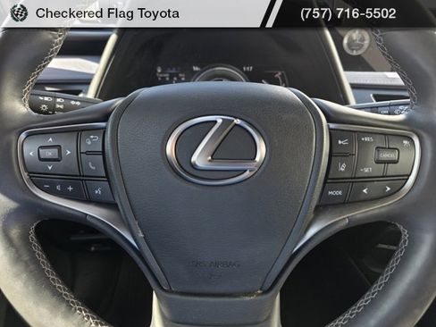 Used 2021 Lexus UX 250h w/ Premium Package image 28