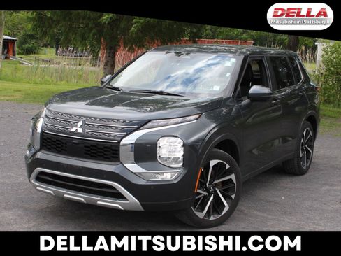 Used 2024 Mitsubishi Outlander SE Black Edition AWD/4WD image 1