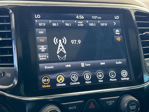Used 2021 Jeep Grand Cherokee Limited AWD/4WD image 17