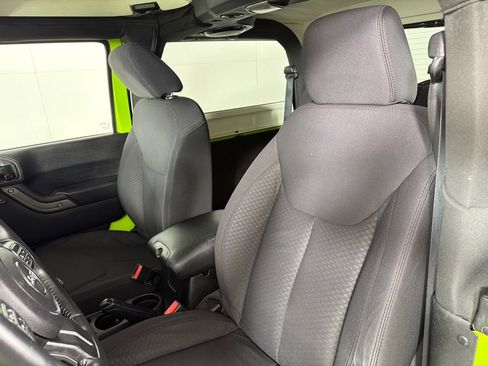 Used 2013 Jeep Wrangler Sport AWD/4WD image 13