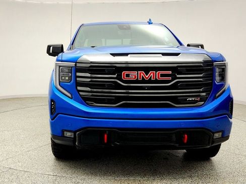 Used 2022 GMC Sierra 1500 AT4 w/ AT4 Premium Package AWD/4WD image 2