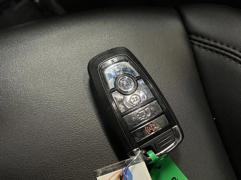 Used 2023 Lincoln Aviator AWD w/ Premium Package image 28