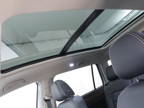 New 2026 Volkswagen Atlas SE image 13