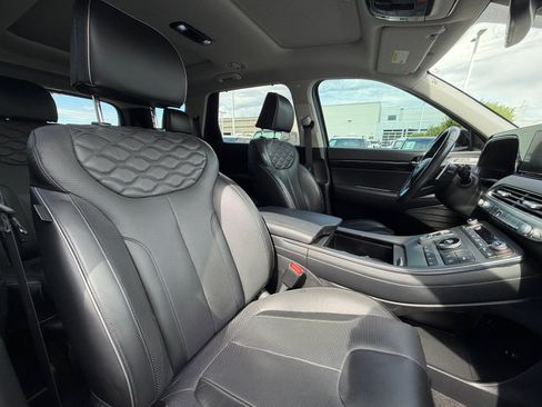 Used 2022 Hyundai Palisade Limited FWD image 19