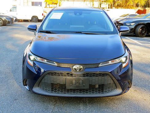 Used 2021 Toyota Corolla LE image 4