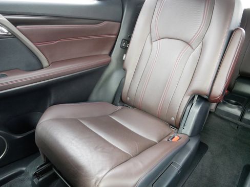 Used 2019 Lexus RX 350L w/ Premium Package image 12