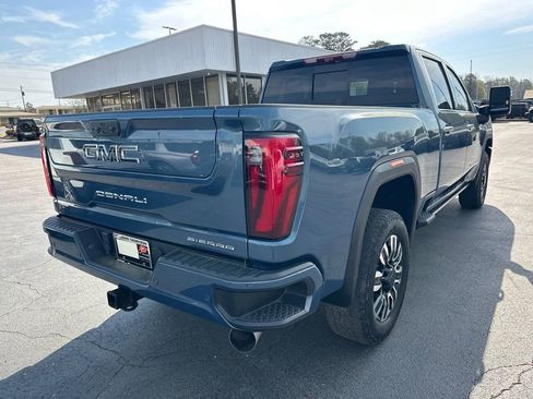 Used 2024 GMC Sierra 2500 Denali Ultimate AWD/4WD image 6