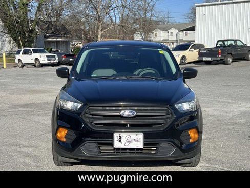 Used 2018 Ford Escape S image 2