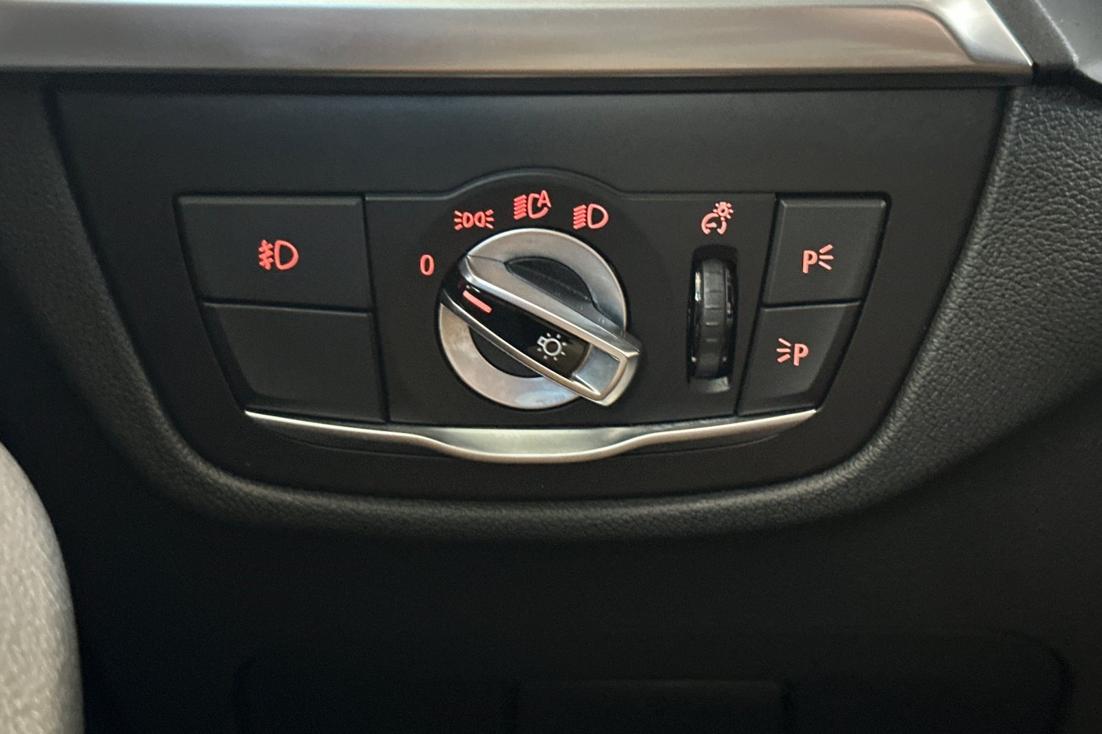 Used 2019 BMW X3 sDrive30i RWD image 36