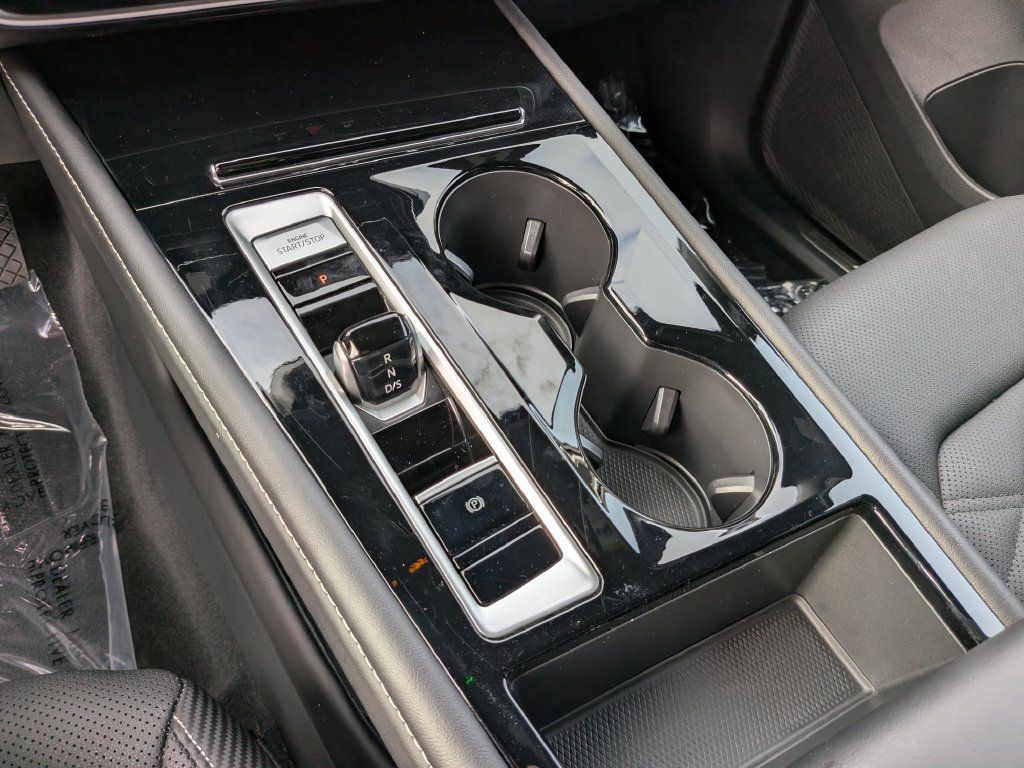 Certified 2026 Volkswagen Atlas Cross Sport SE FWD image 23