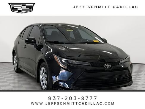 Used 2026 Toyota Corolla LE FWD image 1