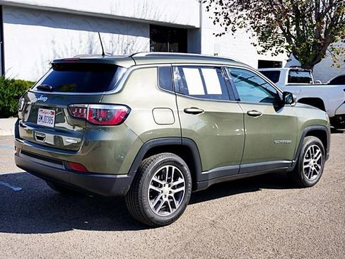 Used 2018 Jeep Compass Latitude w/ Popular Equipment Group image 8