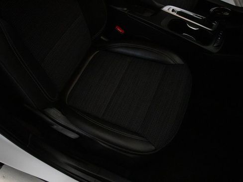 Used 2024 Buick Envista Preferred w/ Advanced Safety Package image 16