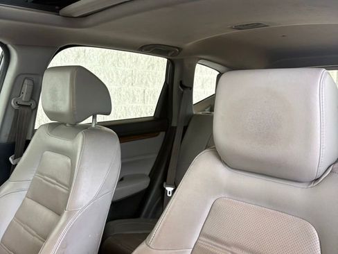 Used 2017 Honda CR-V EX-L image 2