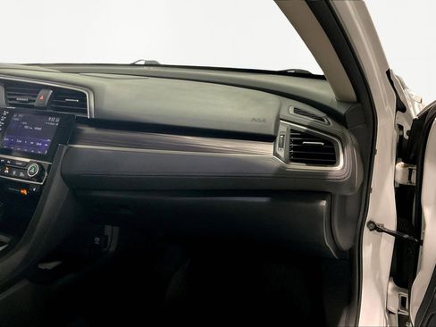Used 2019 Honda Civic Touring image 25