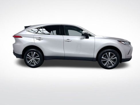 Certified 2024 Toyota Venza LE image 2