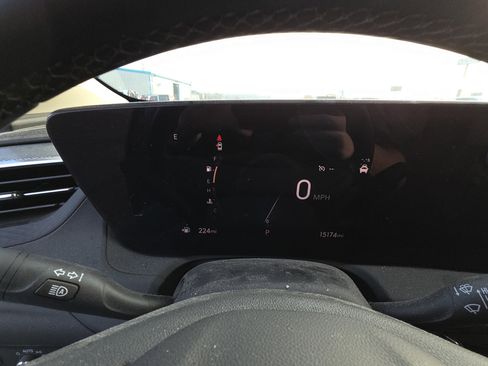 Certified 2024 Buick Encore GX Sport Touring w/ Black Roof Package image 11