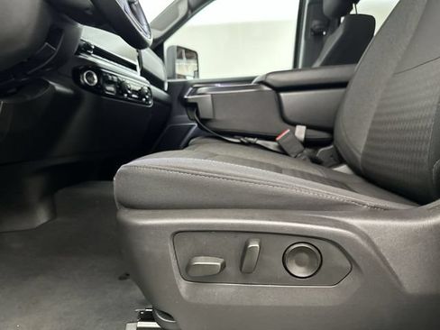 Used 2025 Chevrolet Silverado 2500 LT w/ Convenience Package AWD/4WD image 18