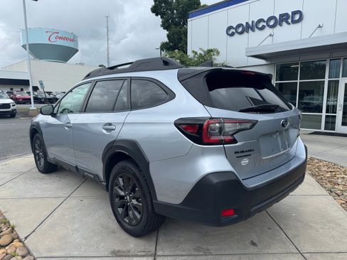 Used 2024 Subaru Outback Onyx Edition AWD/4WD image 7