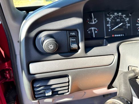Used 1995 Ford F150 XL image 25