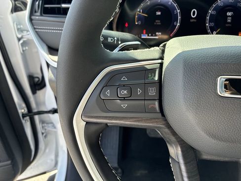 New 2026 Jeep Grand Cherokee Altitude AWD/4WD image 22