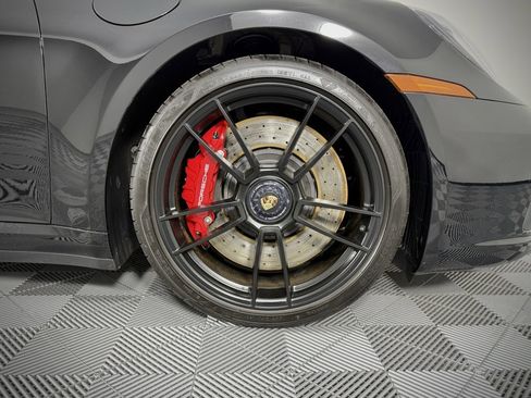Used 2023 Porsche 911 Targa 4 GTS image 19