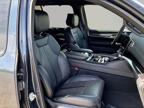 New 2024 Jeep Wagoneer 4WD w/ Convenience Group I image 11