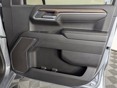 Used 2024 Chevrolet Silverado 1500 RST image 32