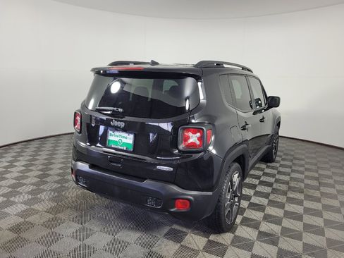 Used 2020 Jeep Renegade Latitude FWD image 9