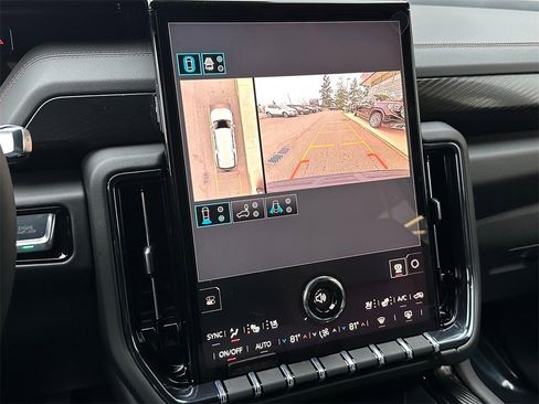 New 2026 GMC Yukon XL AT4 image 26