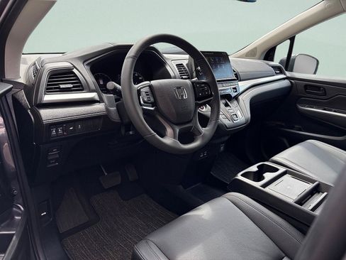 Certified 2026 Honda Odyssey EX-L image 14