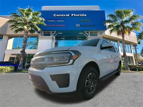 Used 2024 Ford Expedition Max XLT image 9