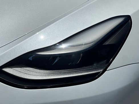 Used 2023 Tesla Model Y Long Range AWD/4WD image 48