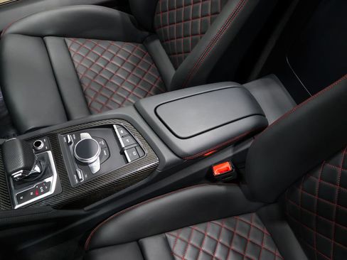 Used 2022 Audi R8 V10 performance image 48