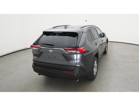 New 2025 Toyota RAV4 XLE AWD/4WD image 9
