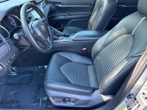 Used 2019 Toyota Camry SE image 9