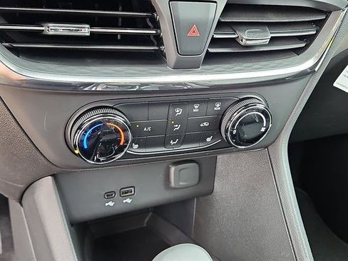 New 2026 Buick Encore GX Preferred w/ Comfort Package image 23