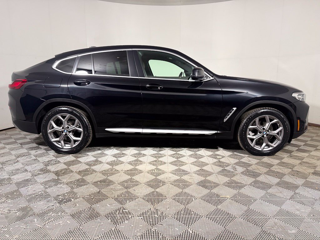 Used 2023 BMW X4 xDrive30i AWD/4WD image 8