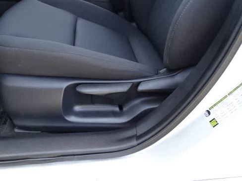 Used 2023 Toyota Corolla LE FWD image 17